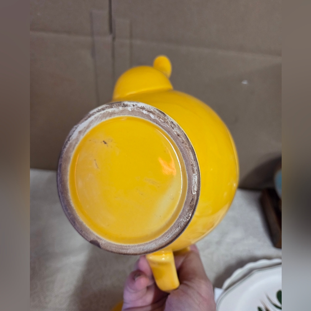 Vintage Smiley Face Ceramic Teapot Tea Pot - Picture 6 of 7